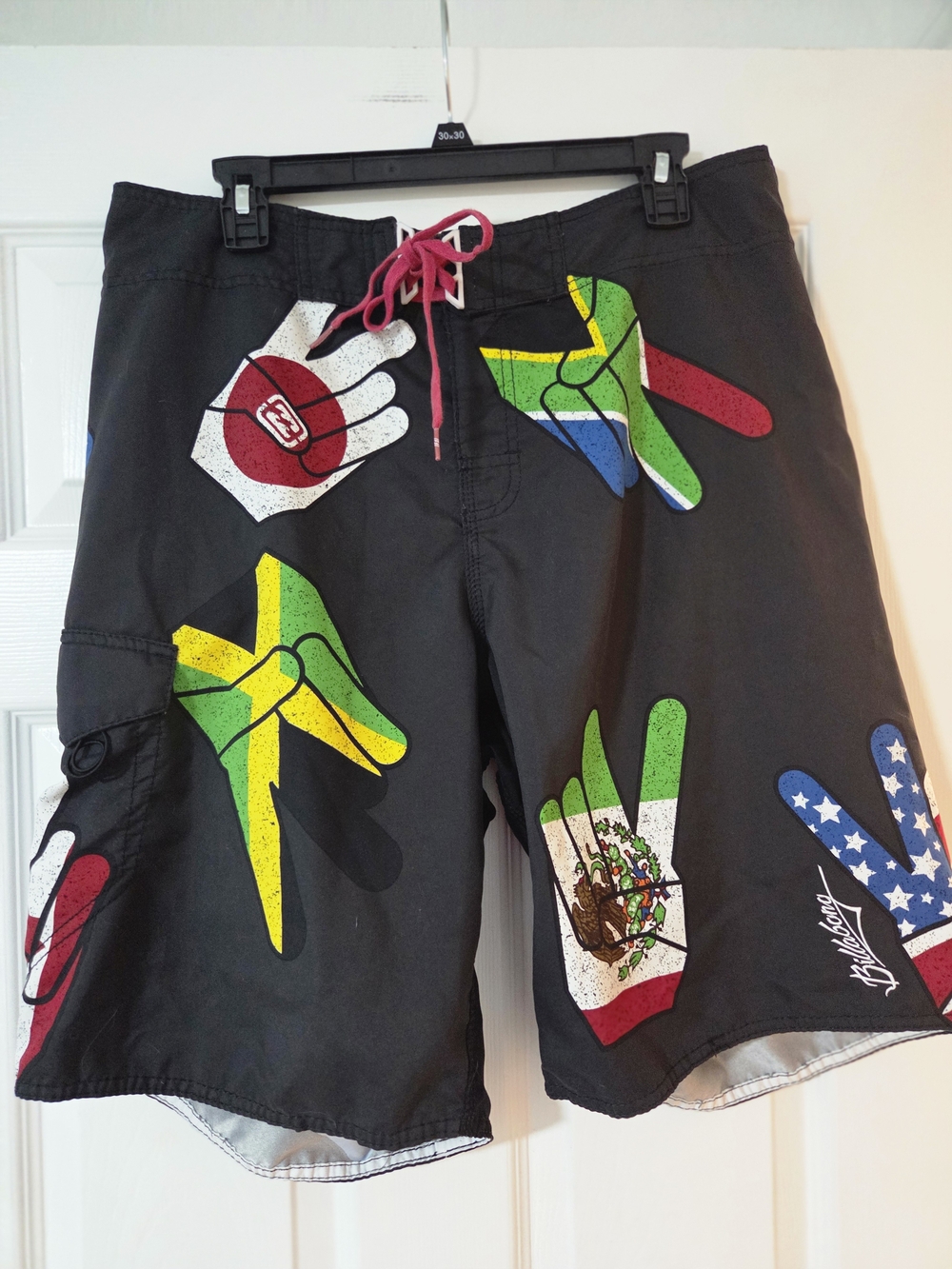 Billabong Men’s Black Swim Board Shorts Multicolor Flag Graphics. Surf Beach.XL